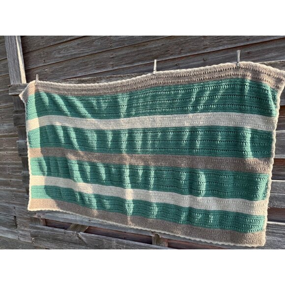 Vintage 70's Small Afghan Wool/acrylic Green Beige Gray 61x46" - Picture 1 of 14